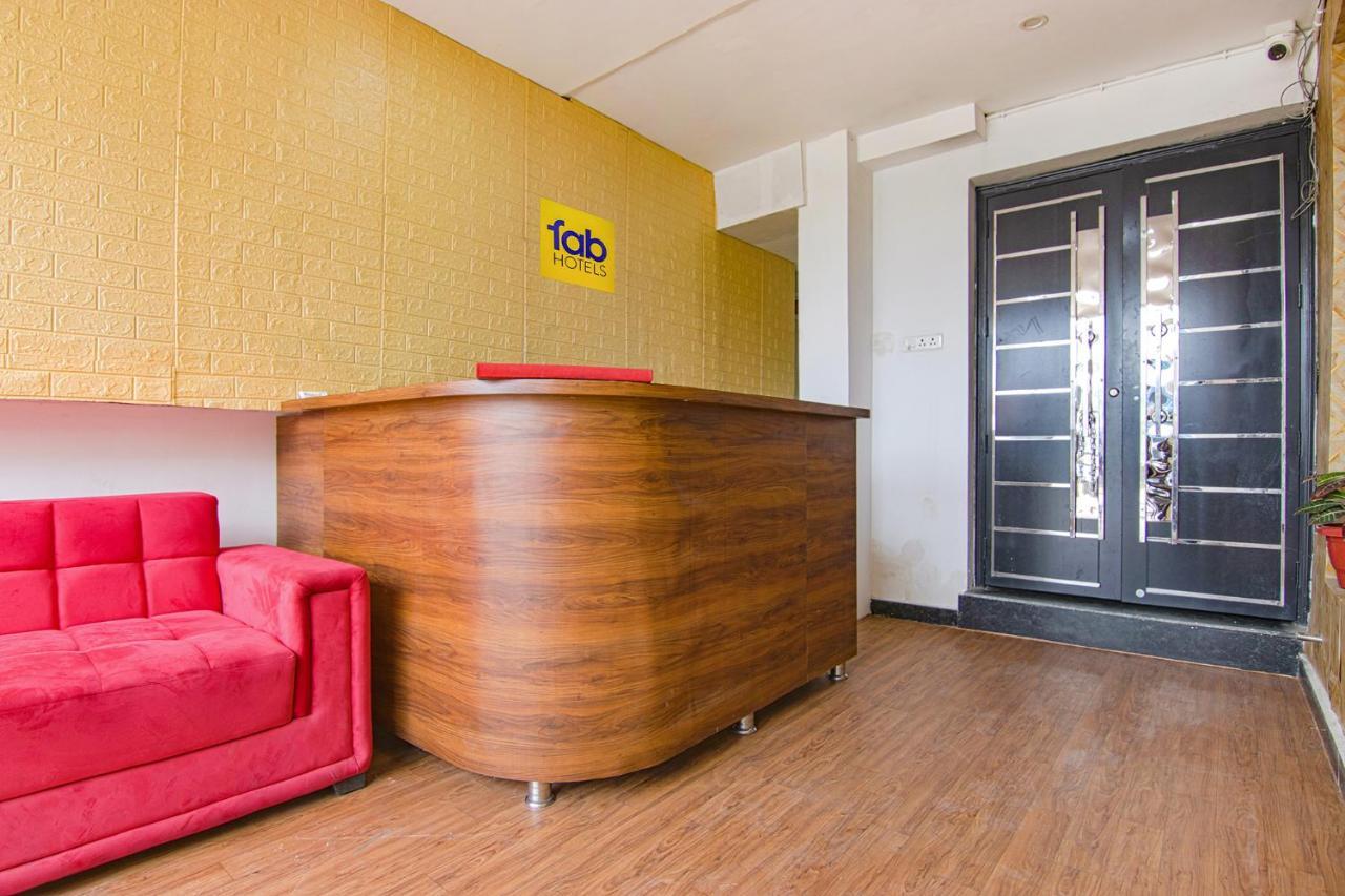 Fabhotel Satyam International Noida Luaran gambar