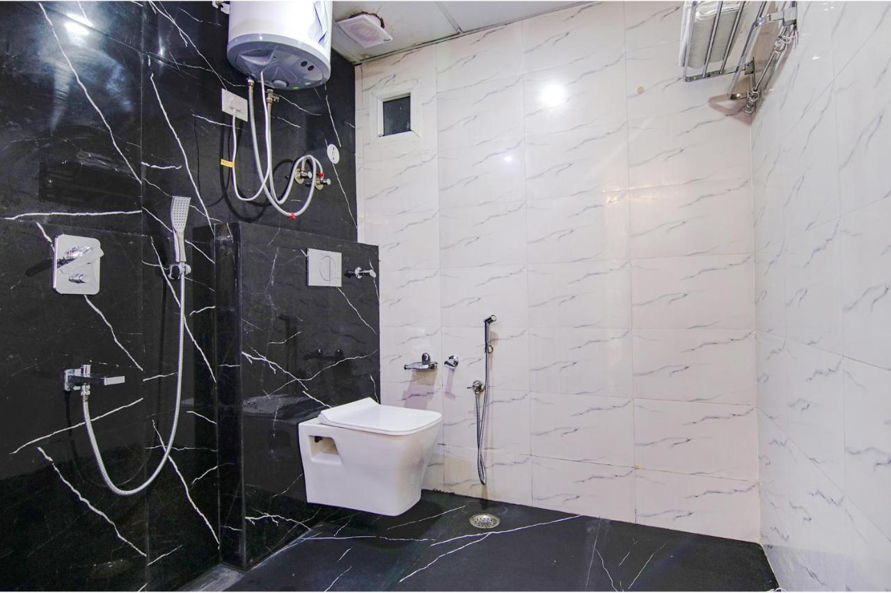 Fabhotel Satyam International Noida Luaran gambar