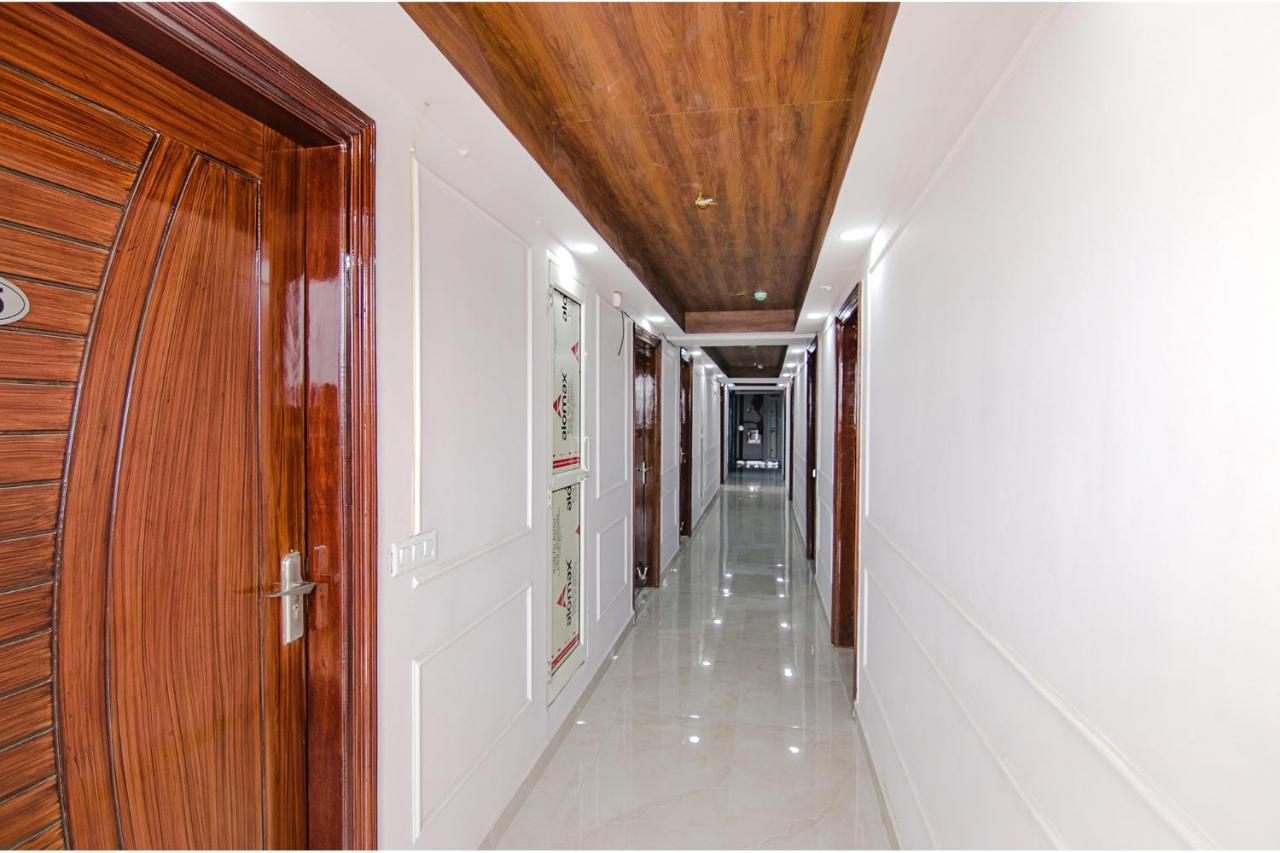 Fabhotel Satyam International Noida Luaran gambar
